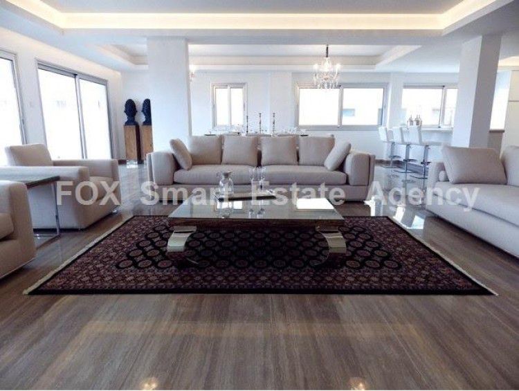 Top floor Apartment